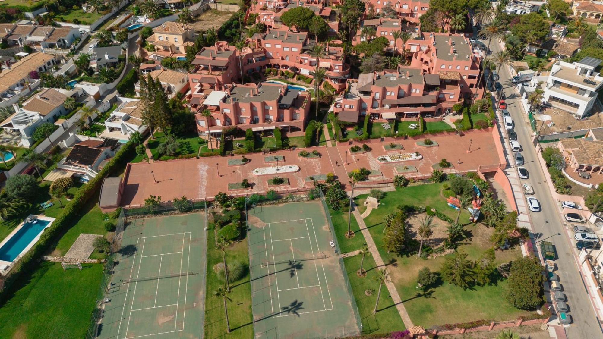 Appartement 1st Line Complex Marbella